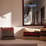 Villa Aditi - Amazing Beachfront Villa