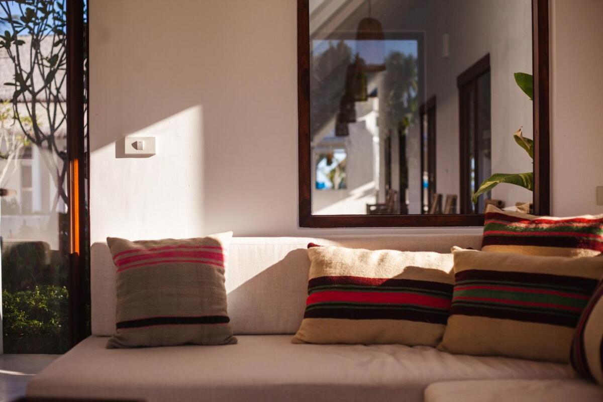 Aditi - Amazing Beachfront Villa