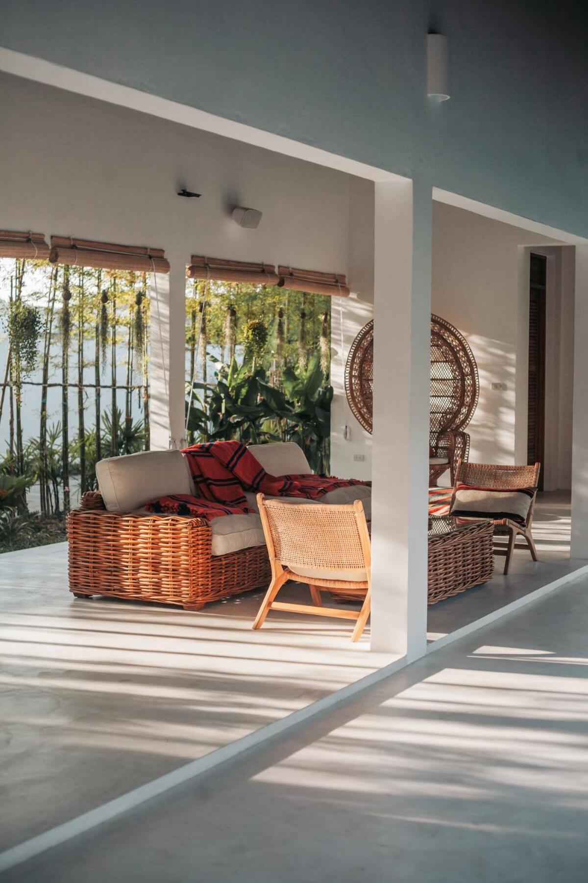 Villa Aditi - Amazing Beachfront *