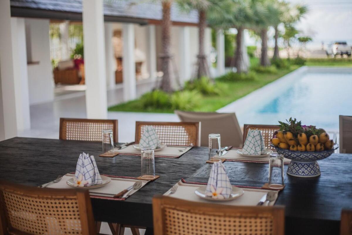 Aditi - Amazing Beachfront *